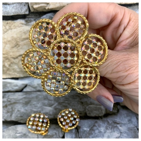 Vintage Figural Flower Art Glass Aurora Borealis Gold Brooch Pin Clip Earrings - Picture 2 of 7